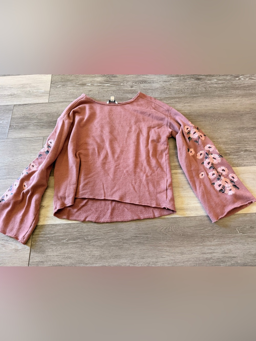 Women's pink floral embroidered crewneck sweater with bell sleeves - Medium